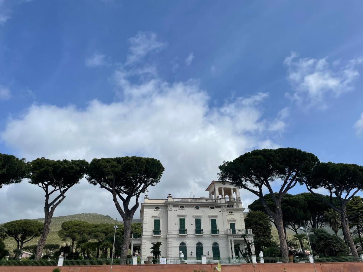 Villa Maria Teresa Vendicio Bagian luar foto